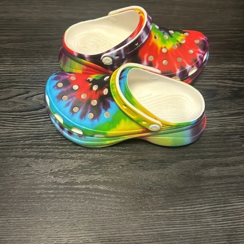 🍍 Crocs Bae Iconic Tie Dye Women Platform Shoes Size 7🍍S7